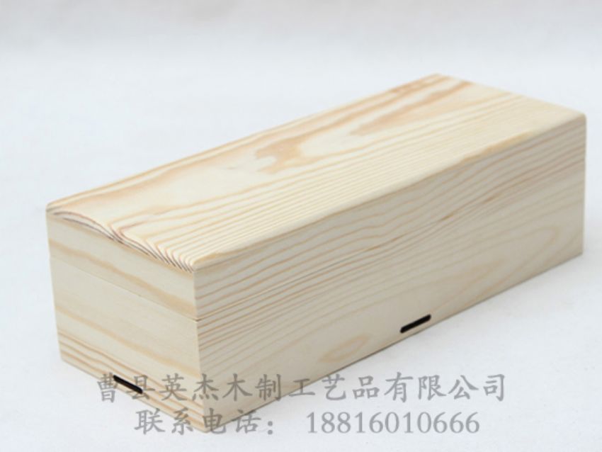 點(diǎn)擊查看詳細(xì)信息<br>標(biāo)題：松木禮品盒可用繩子捆蝴蝶結(jié) 閱讀次數(shù)：945