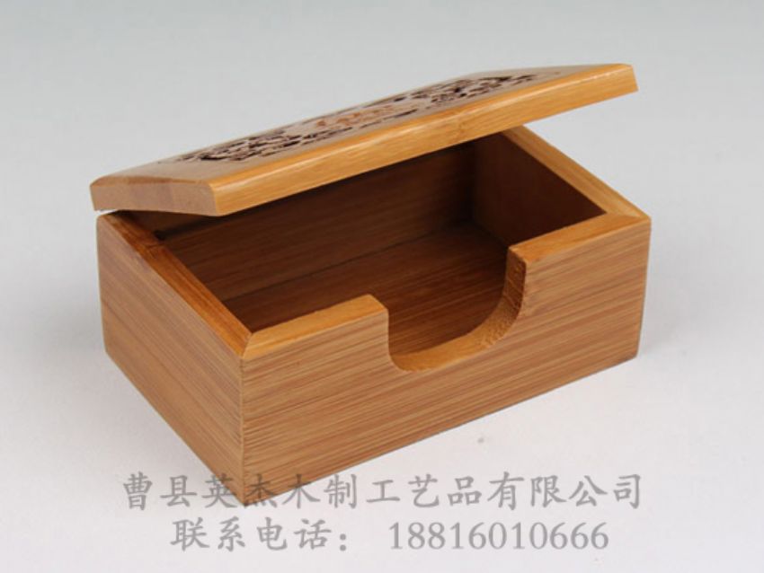 點(diǎn)擊查看詳細(xì)信息<br>標(biāo)題：高檔竹木名片盒 閱讀次數(shù)：902